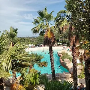 Appartement Agréable Golfe St Tropez Village Pierre Et Vacances, Grimaud