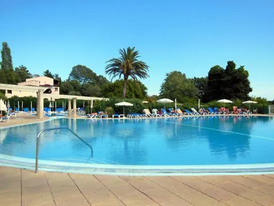 Apartment Joli Appartement Les Parcs De Grimaud - Piscine